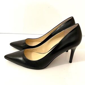 Ralph Lauren Black Leather Pointed Toe Heels Size 7.5